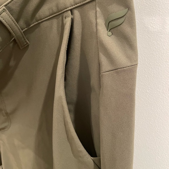 Fabletics Don Trouser - Picture 6 of 10